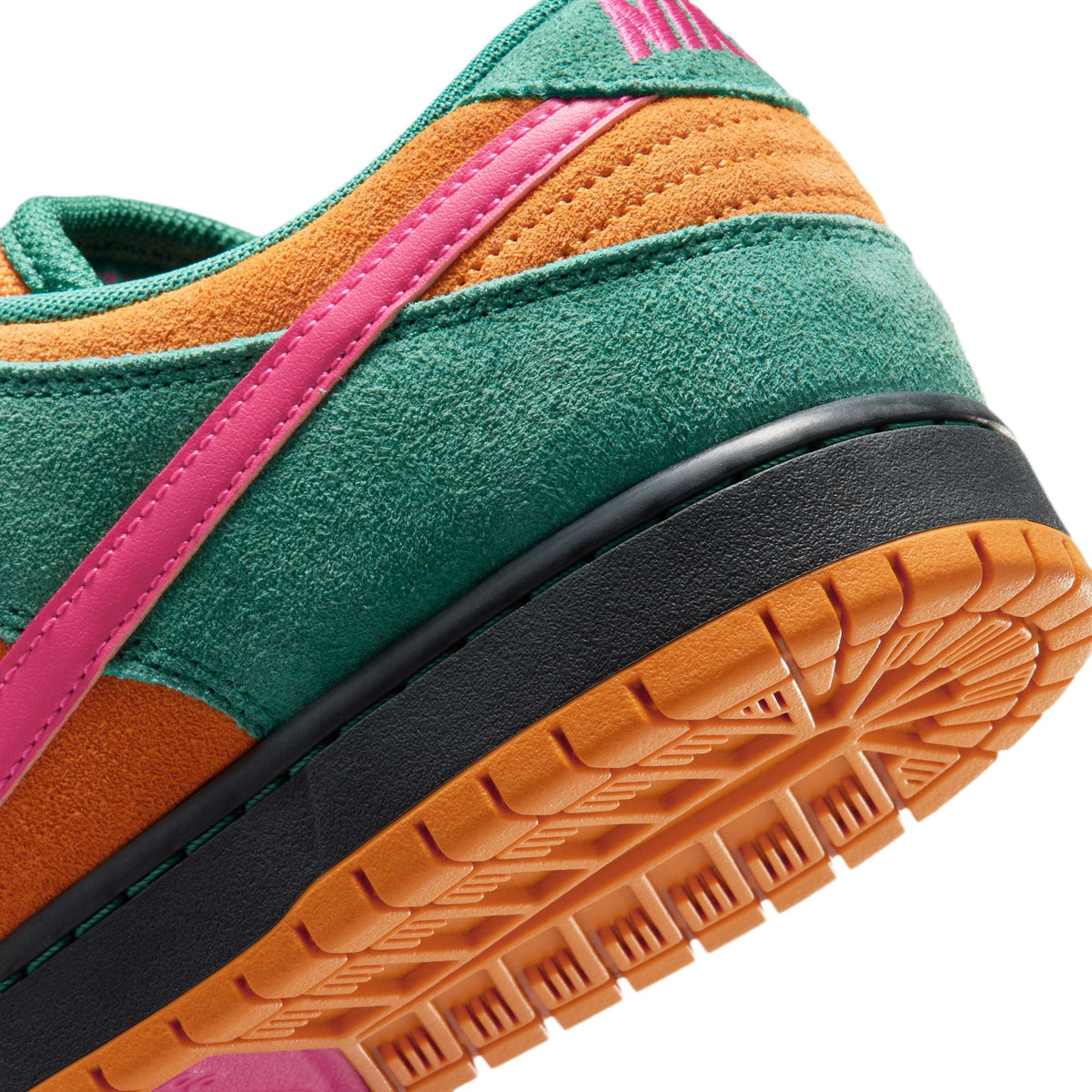 Dunk Low Pro