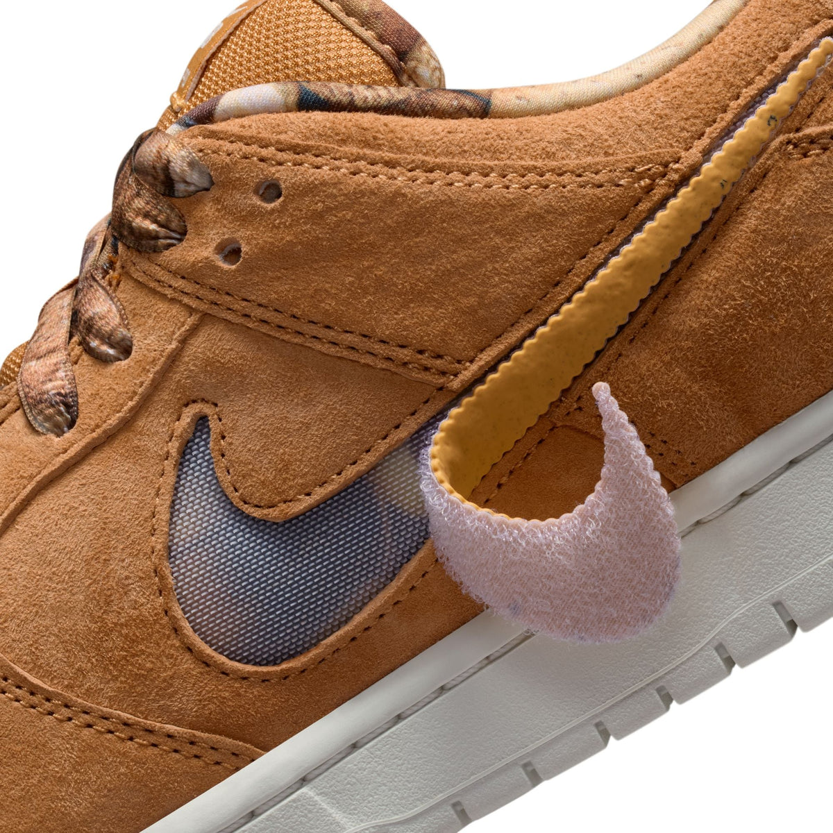 NOTE Dunk Low Pro “Brew & Biscuits”