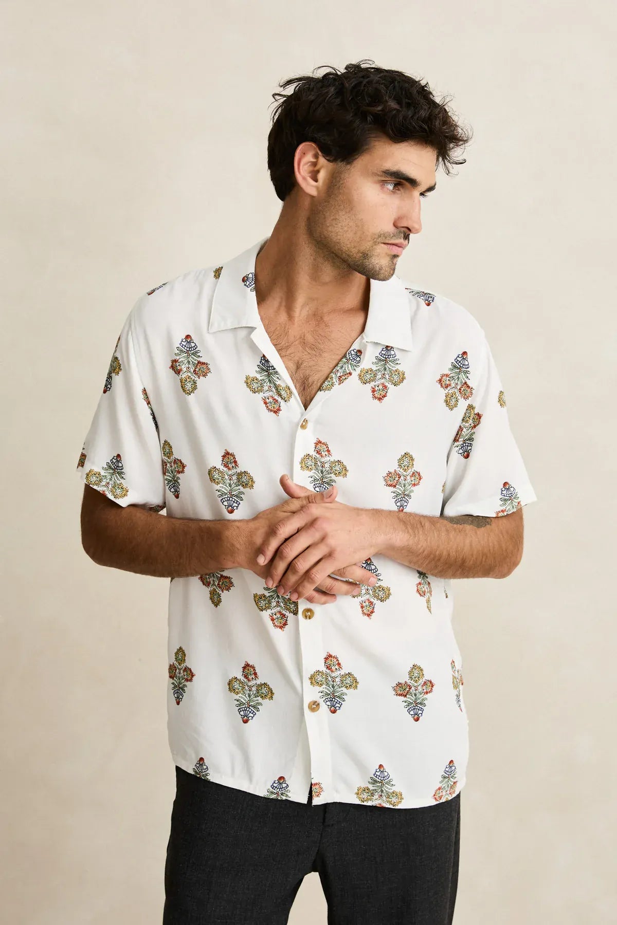 Bouquet Short Sleeve Buttonup