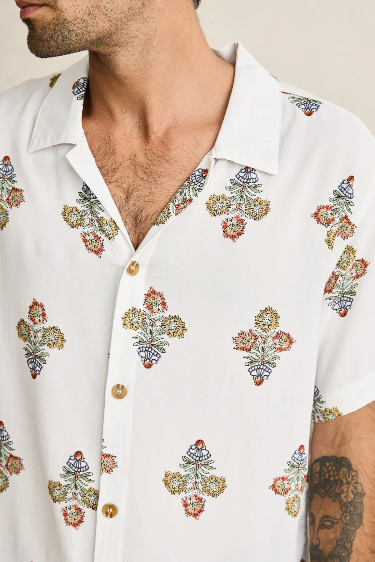 Bouquet Short Sleeve Buttonup